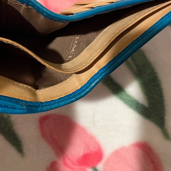 Blue Patterned Wallet - Picture 4 of 6